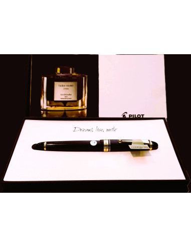 Caneta Pilot Custom 743 Preto 440703